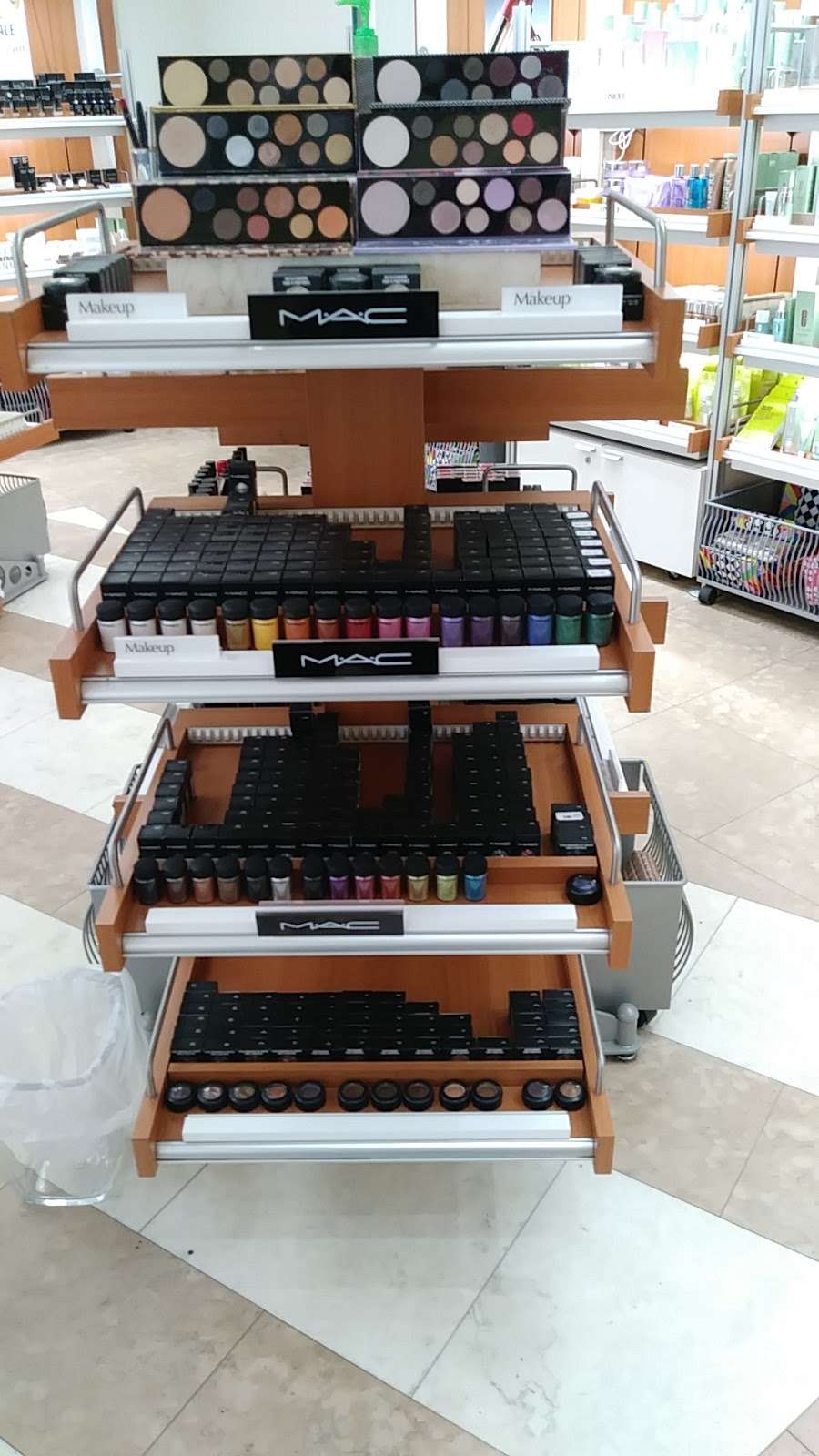 Cosmetics Co Store | 18 Lightcap Rd # 1121, Pottstown, PA 19464 | Phone: (610) 970-2812