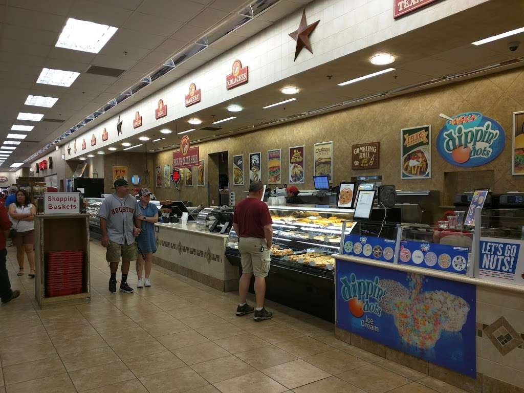 Buc-ees | 10484 US-59, Wharton, TX 77488, USA | Phone: (979) 238-6390