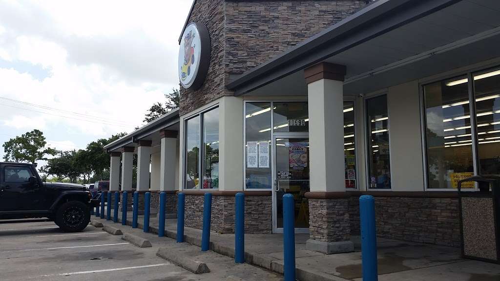 Valero | 10990 Red Bluff Rd, Pasadena, TX 77507, USA | Phone: (866) 297-6093