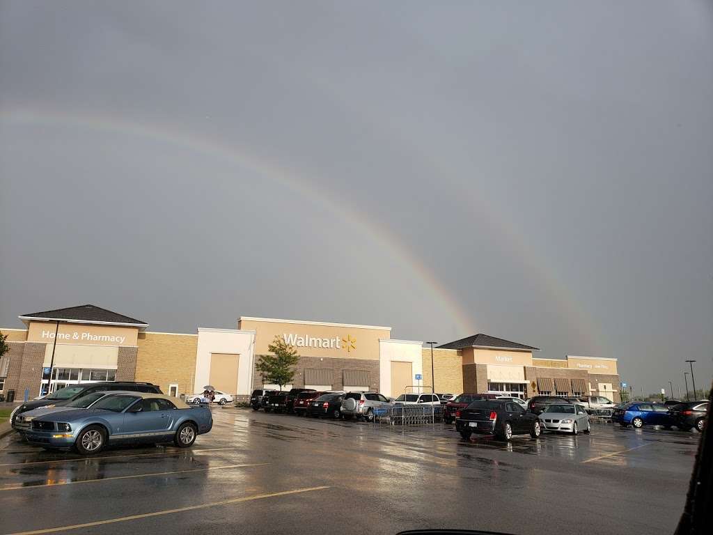 Walmart - Parking | Shawnee, KS 66226, USA