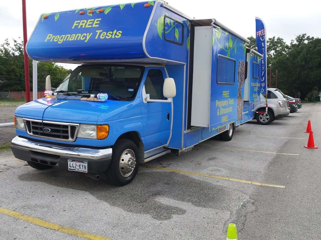 Blue Blossom Pregnancy Center (Baby Blue Bus) | 2505 N Shepherd Dr, Houston, TX 77008, USA | Phone: (713) 395-1330