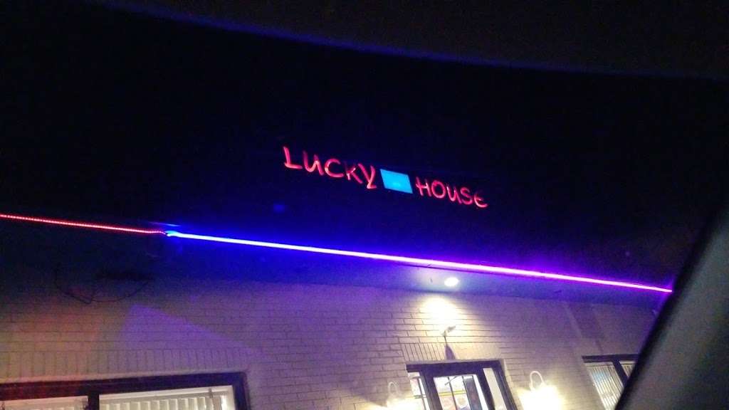 Lucky House | 267 Carsonia Ave, Reading, PA 19606, USA | Phone: (610) 927-5666