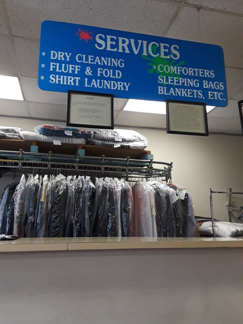 Big Bundles Laundromat & Dry Cleaners | 2071 N Jones Blvd, Las Vegas, NV 89108, USA | Phone: (702) 648-9274