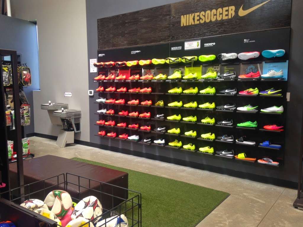 Soccer Stop Inc | 15055 E Hinsdale Dr, Englewood, CO 80112, USA | Phone: (720) 283-8215