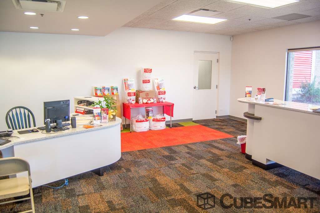 CubeSmart Self Storage | 4325 Frontage Rd, Oak Forest, IL 60452, USA | Phone: (708) 897-8357