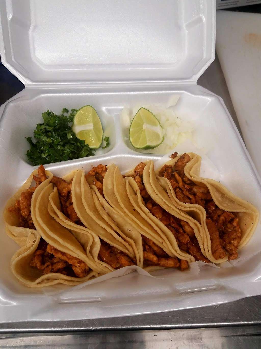 Taqueria Los Besos | 218 W Little York Rd, Houston, TX 77076, USA | Phone: (214) 580-6885