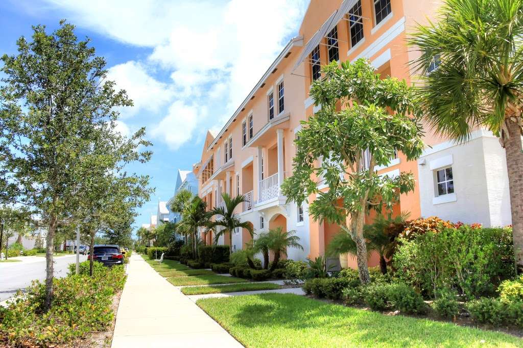 The Dakota at Abacoa | 3334 S Bismark Ln, Jupiter, FL 33458, USA | Phone: (561) 691-1270