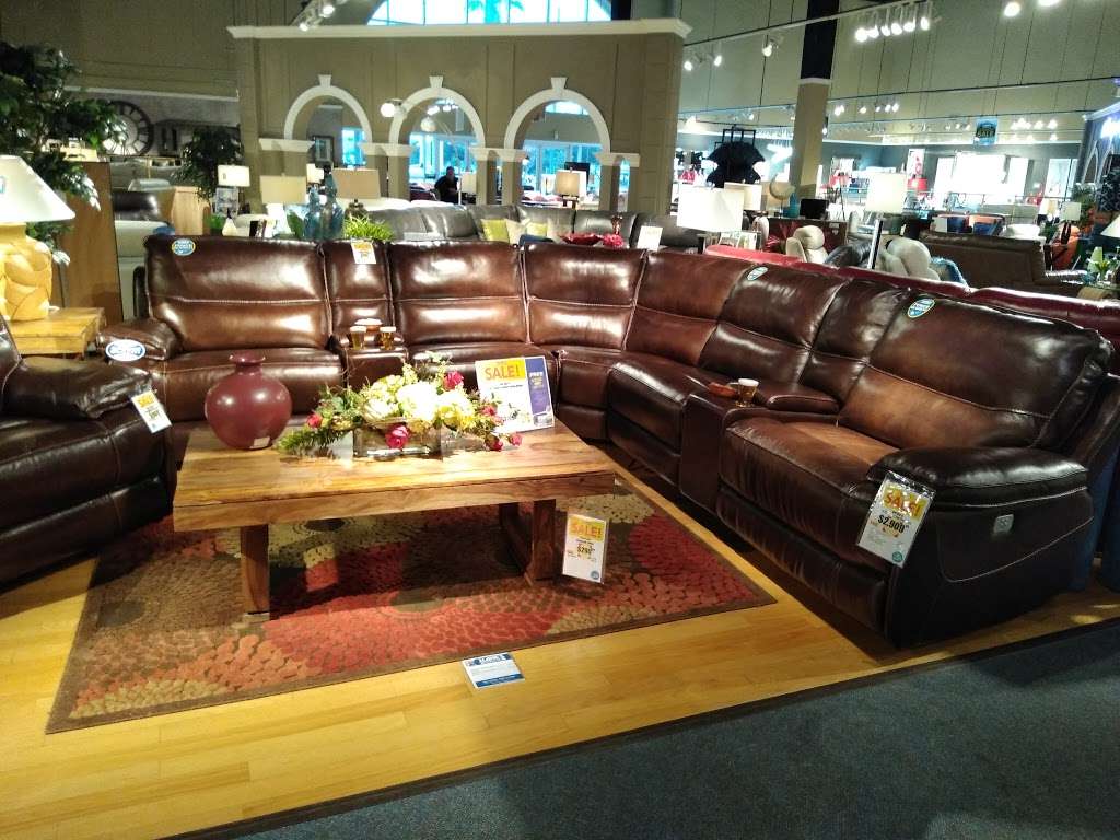 Kanes Furniture - Orlando (S. Orange Blossom Trail) | 9545 S Orange Blossom Trail, Orlando, FL 32837 | Phone: (407) 888-3171