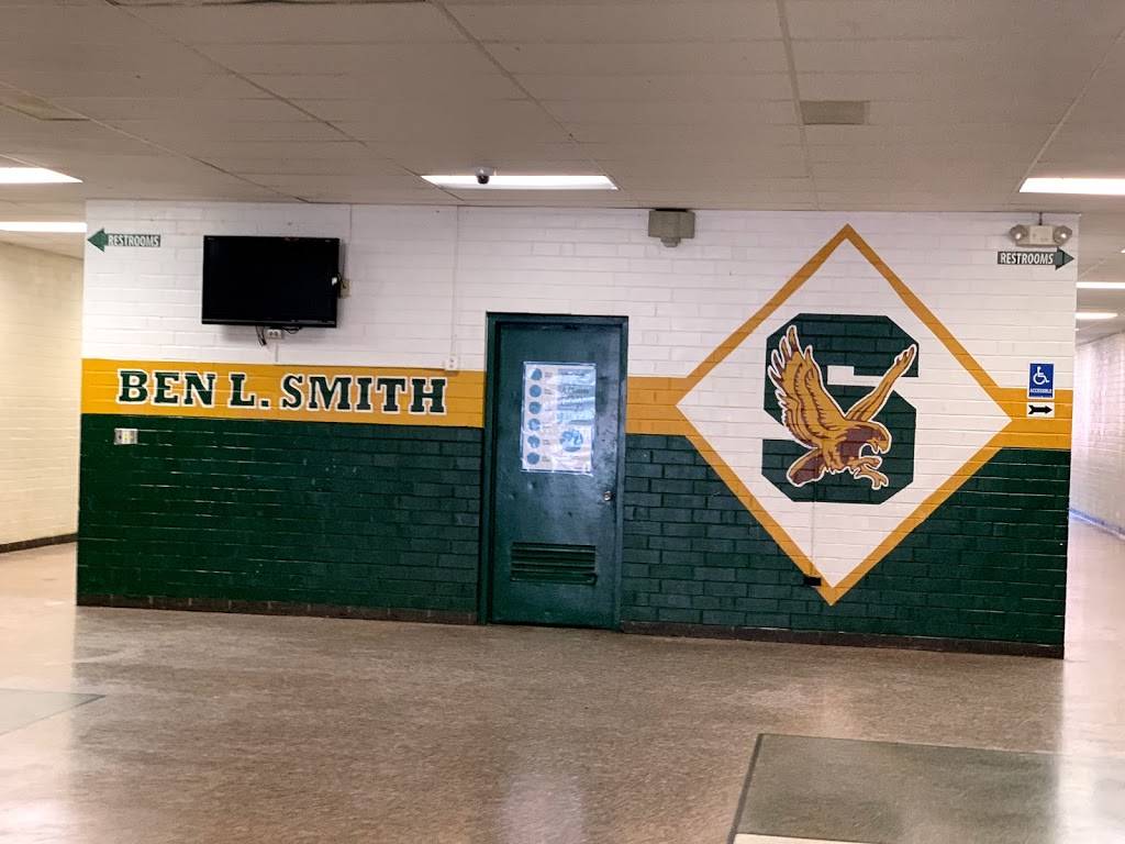 Smith High School | 2407 S Holden Rd, Greensboro, NC 27406, USA | Phone: (336) 294-7300