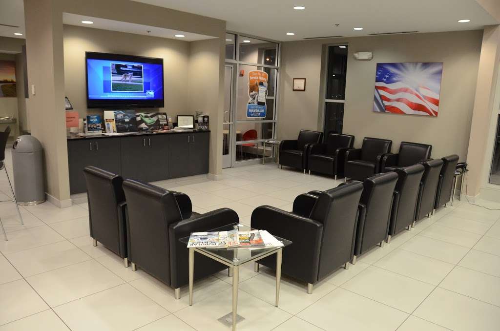 Naperville Chrysler Jeep Dodge Ram | 1565 Ogden Ave, Naperville, IL 60540, USA | Phone: (630) 505-8282