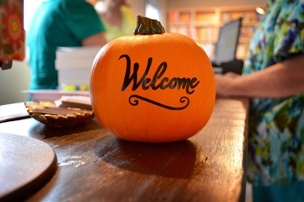 Turn the Page Books & Gifts | 149 N Walnut St, Westfield, IN 46074, USA | Phone: (317) 804-2363