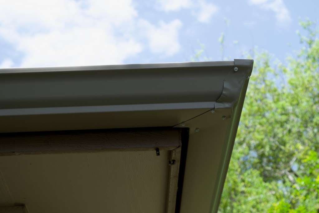 A1 Seamless Rain Gutters LLC | 1225 Lawrence Rd #537, Kemah, TX 77565, USA | Phone: (281) 508-8408