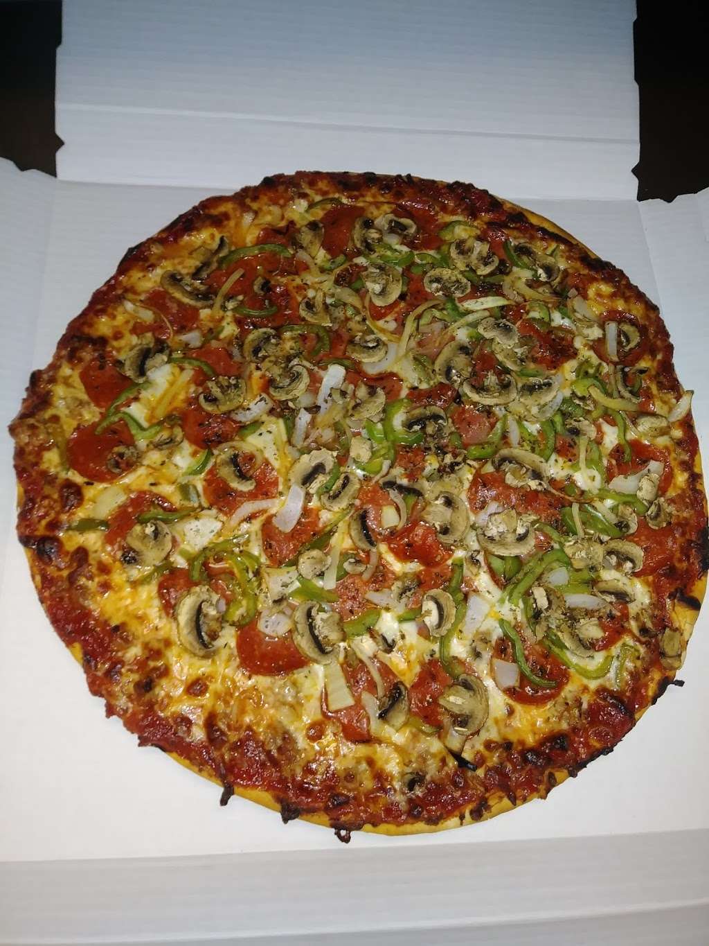 Pizza House | 4216 N Johnsburg Rd, Johnsburg, IL 60051 | Phone: (815) 759-1682