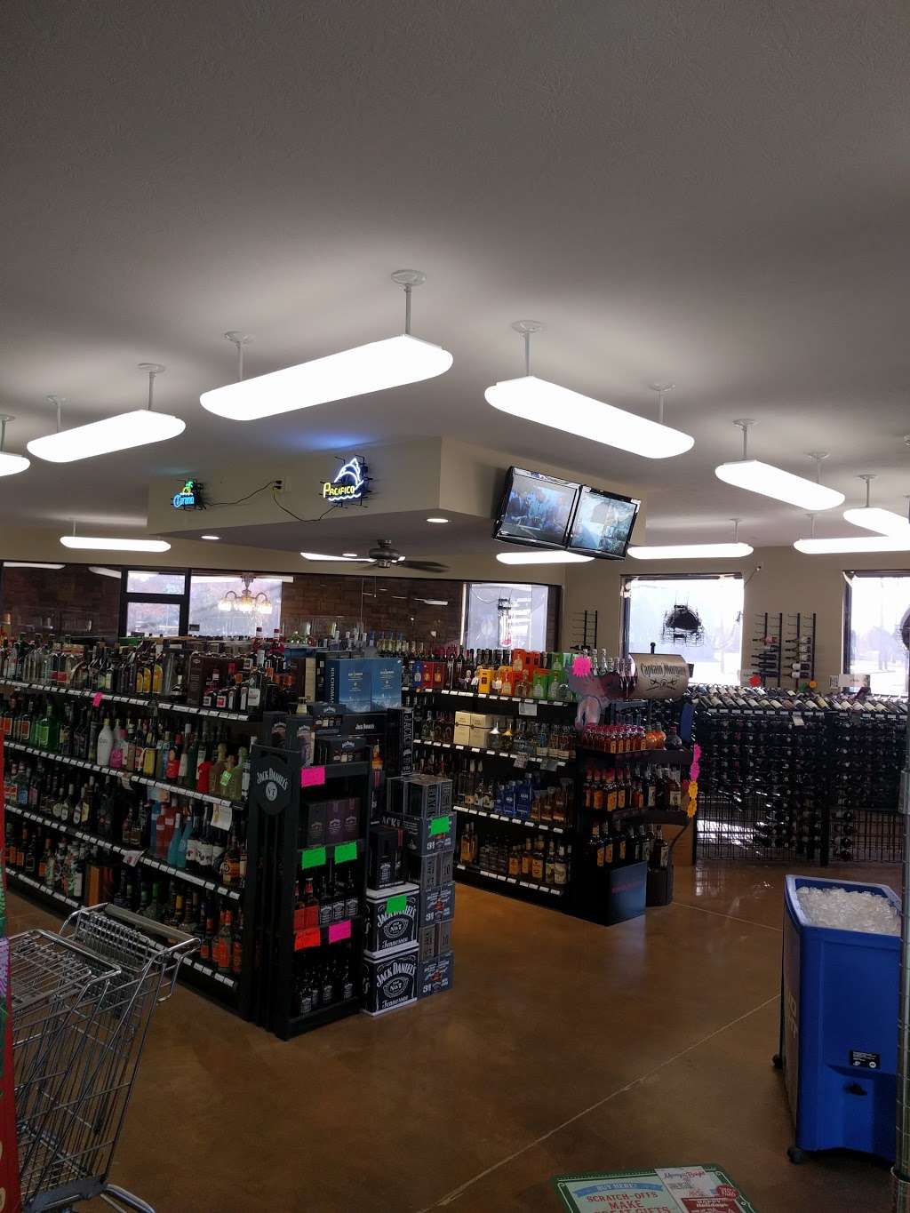 Bedrock Liquors II | 718 Walnut St, Dayton, IN 47941, USA | Phone: (765) 296-2220