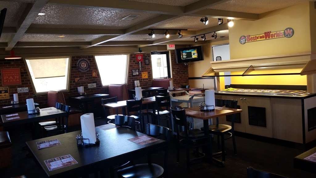 Pizza Hut | 156 E Broaddus Ave, Bowling Green, VA 22427, USA | Phone: (804) 633-6110