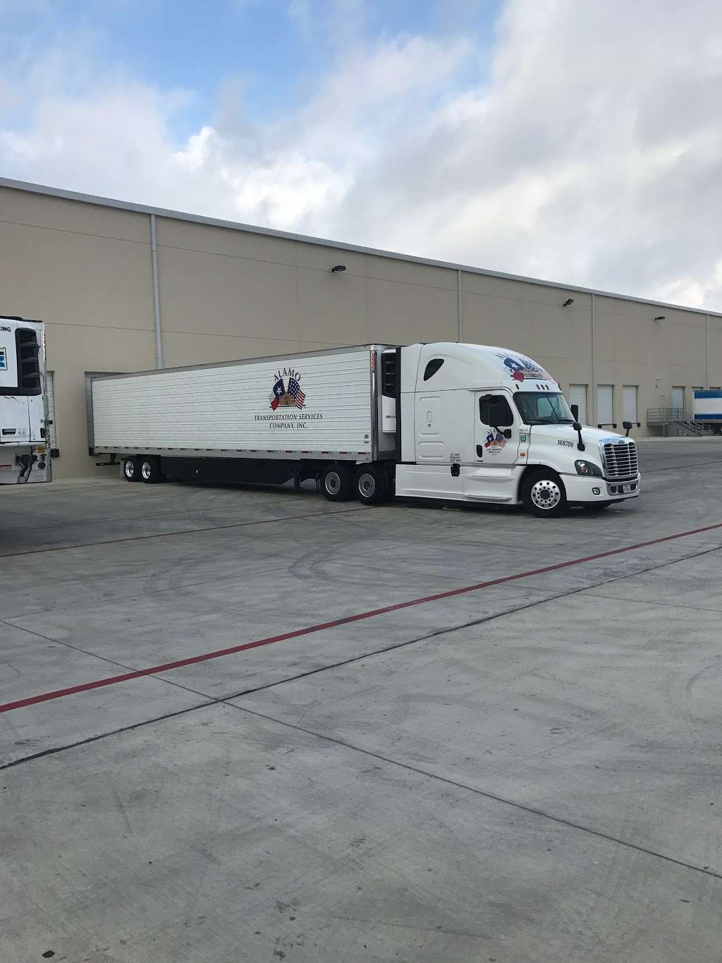 Alamo Transportation / Alamo Brokerage Corp. | 8562 NE Interstate 410 Loop Suite# 133, San Antonio, TX 78219, USA | Phone: (800) 722-5266