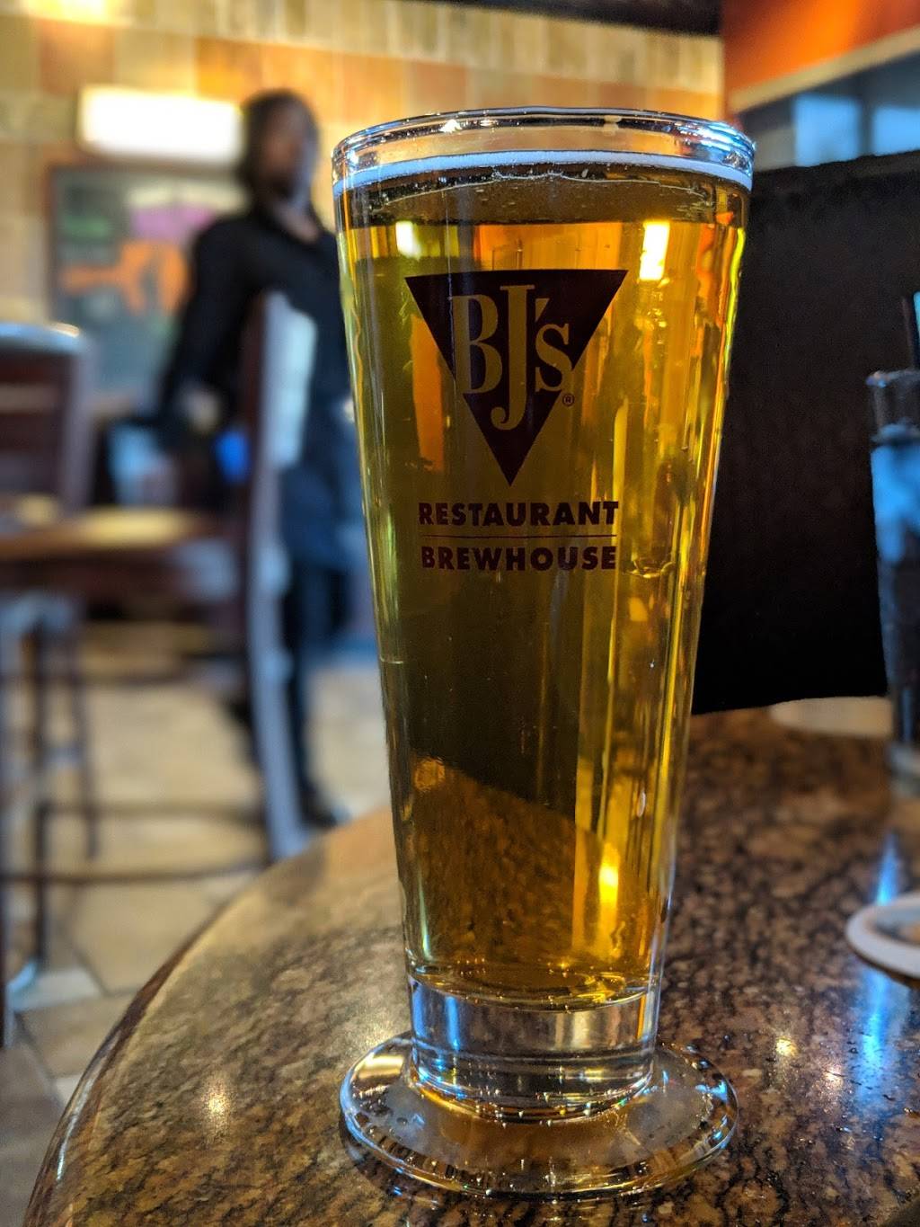 BJs Restaurant & Brewhouse | 5699 Mowry Ave, Newark, CA 94560, USA | Phone: (510) 456-3750