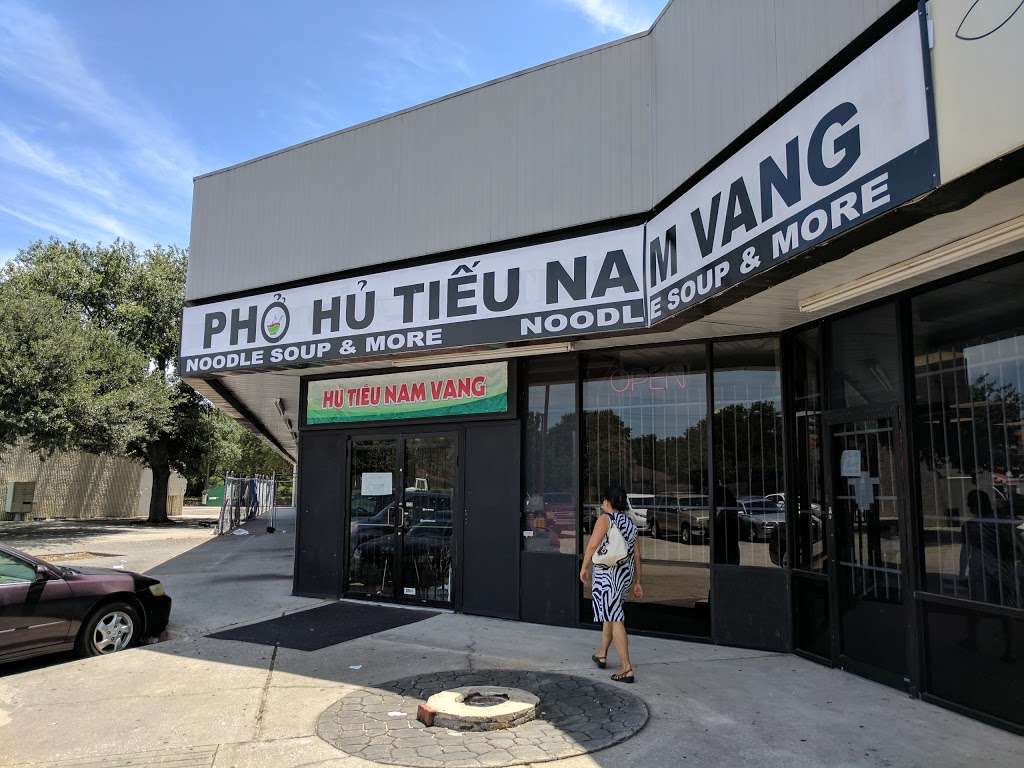 Hu Tieu Nam Vang | 1517 Gears Rd, Houston, TX 77067, USA | Phone: (281) 875-0399