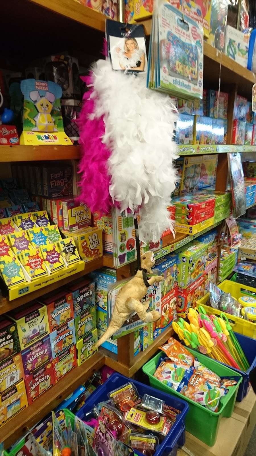 Fagins Toys Ltd | 84 Fortis Green Rd, Muswell Hill, London N10 3HN, UK | Phone: 020 8444 0282