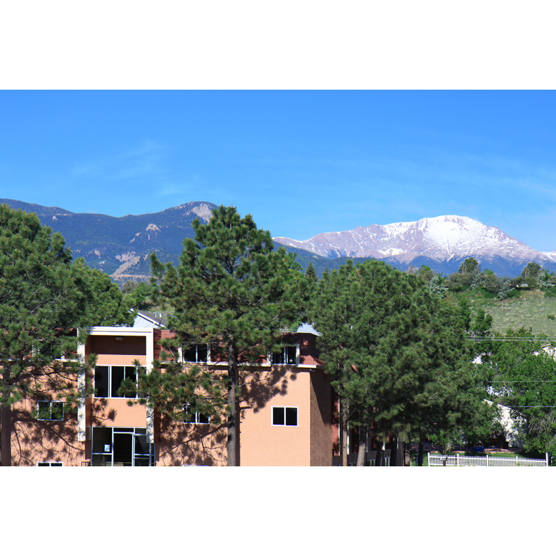 Wind River Apartments | 919 N 19th St, Colorado Springs, CO 80904, USA | Phone: (719) 632-3440