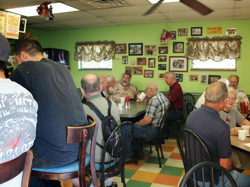 Fruitland Park Cafe | 3180 US-441, Fruitland Park, FL 34731, USA | Phone: (352) 435-4575