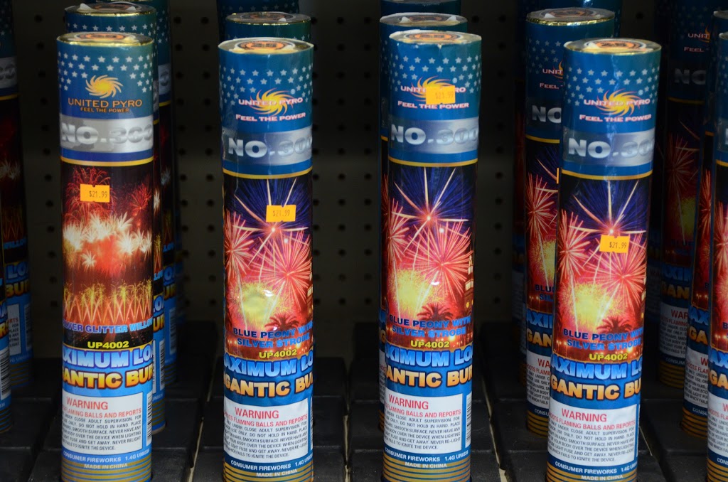 Xtreme Fireworks | 2720 W 5 Mile Rd, Caledonia, WI 53108, USA | Phone: (262) 835-2227