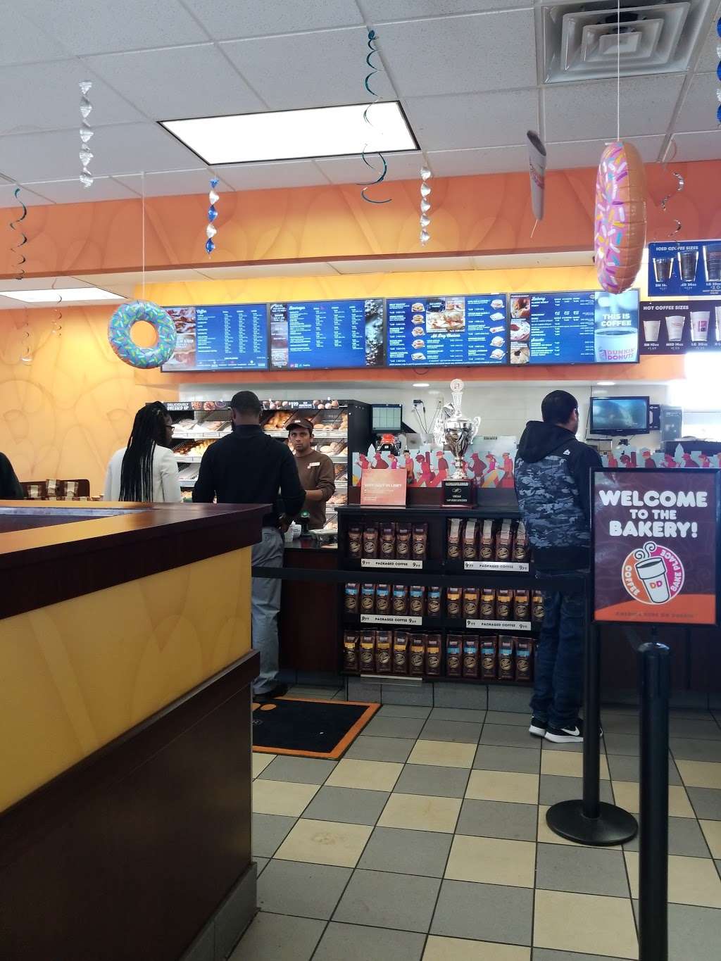 Dunkin Donuts | 1800 US-1, Rahway, NJ 07065, USA | Phone: (732) 388-3388