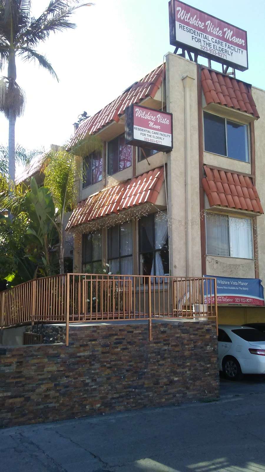 Wilshire Vista Manor | 1015 S Orange Grove Ave, Los Angeles, CA 90019, USA | Phone: (800) 500-7522