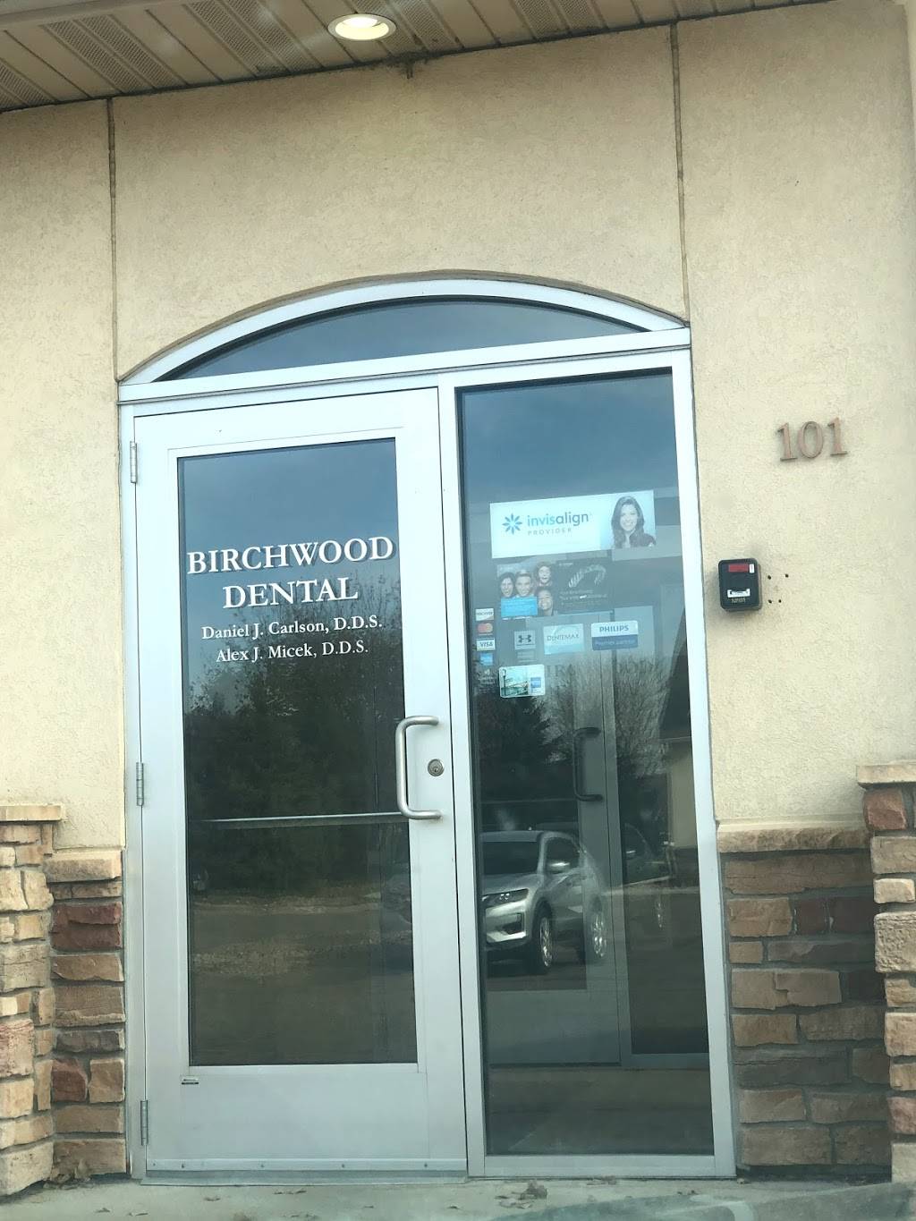 Birchwood Dental | 3356 Sherman Ct # 101, Eagan, MN 55121, USA | Phone: (651) 994-1700