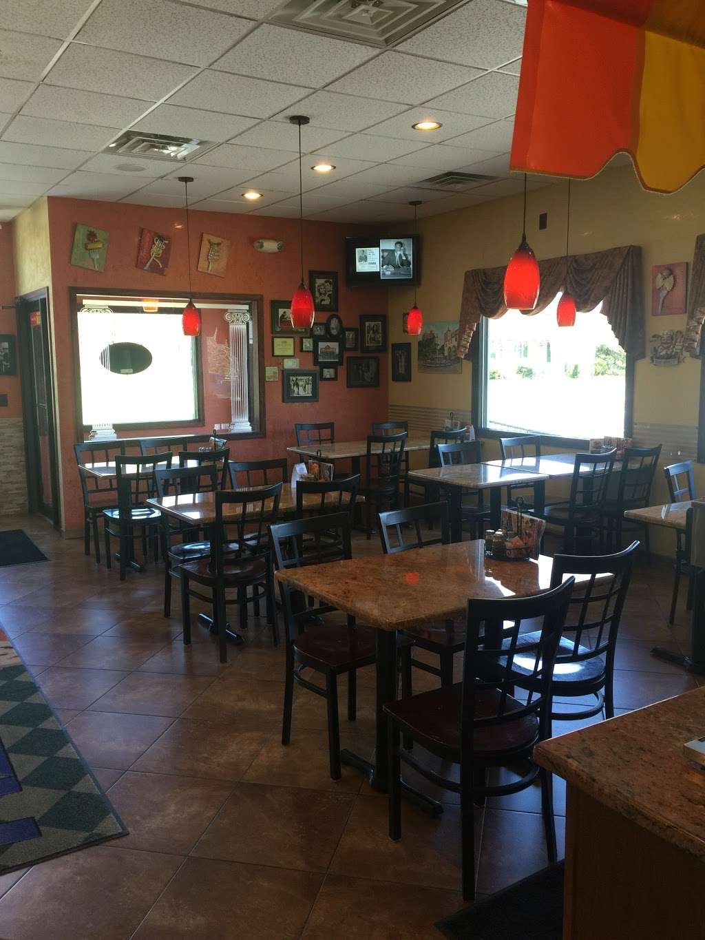 Mamas Italian Grill | 4613 W Mountain View Dr, Walnutport, PA 18088, USA | Phone: (610) 767-5560