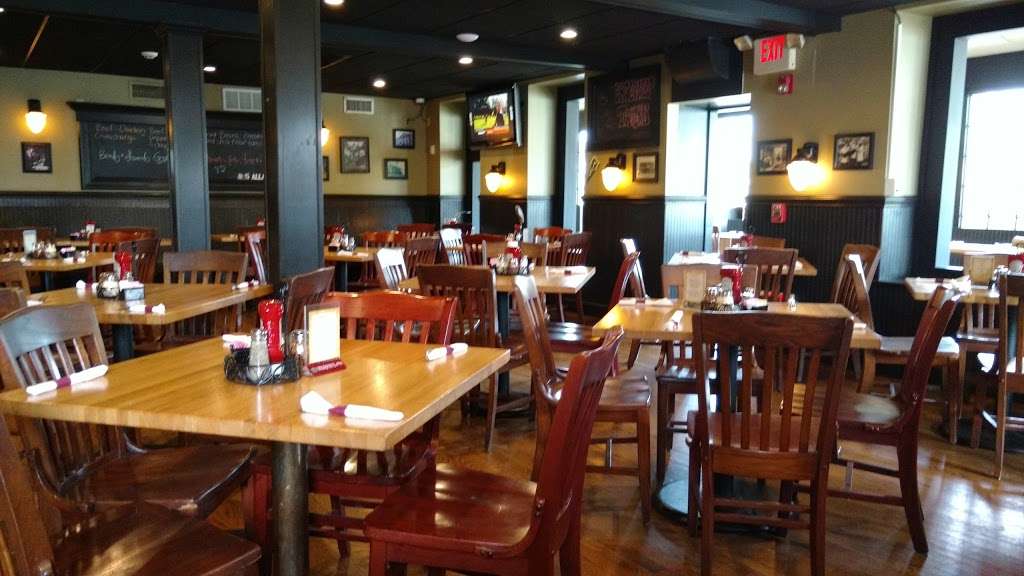 Eagleville Tavern | 3300 Ridge Pike, Eagleville, PA 19403 | Phone: (610) 539-3909