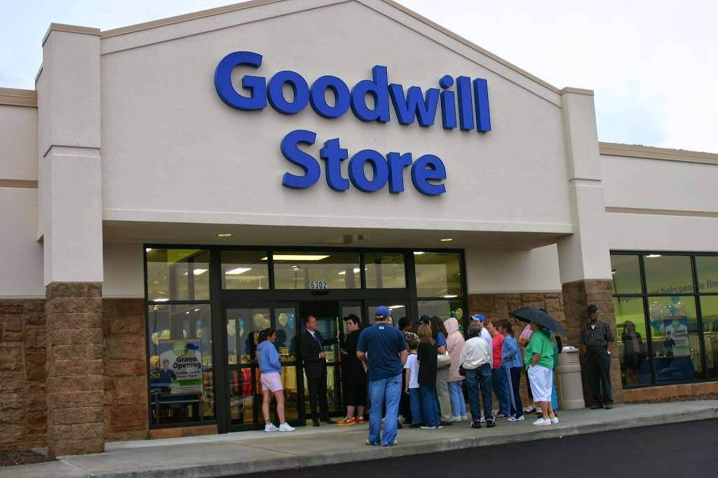 Goodwill Store | 6302 E 82nd St, Indianapolis, IN 46250, USA | Phone: (317) 845-5229