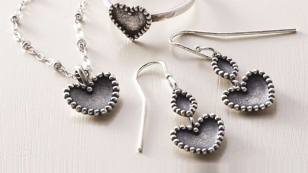 James Avery Artisan Jewelry | 28431 TX-249, Tomball, TX 77377, USA | Phone: (832) 761-8185