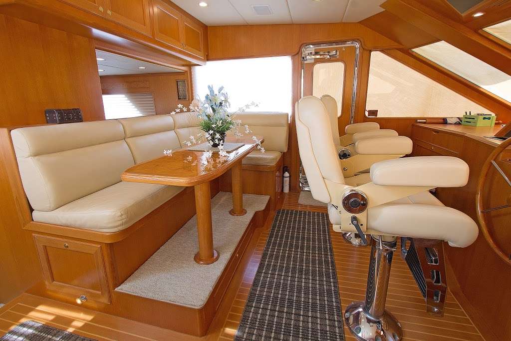 Affiniti Yacht Brokerage | 2711 Marina Cir, Lighthouse Point, FL 33064, USA | Phone: (954) 943-1722