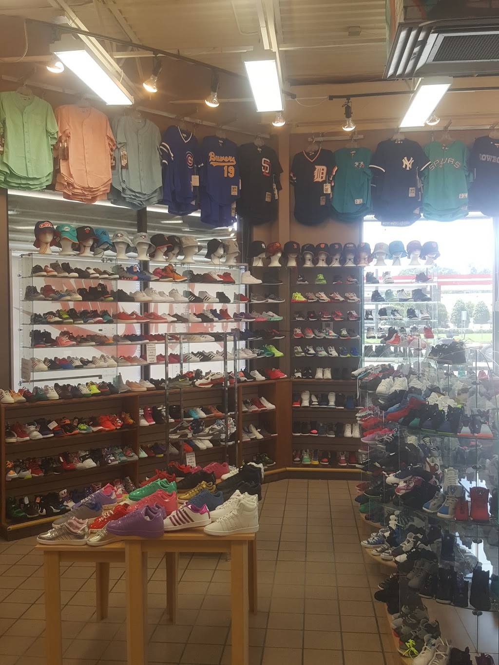 Kicks Plus + | 8949 Greenwell Springs Rd, Baton Rouge, LA 70814 | Phone: (225) 810-3216