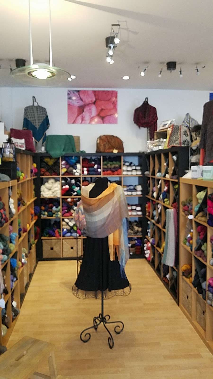 Alamitos Bay Yarn Co | 174 N Marina Dr, Long Beach, CA 90803 | Phone: (562) 799-8484