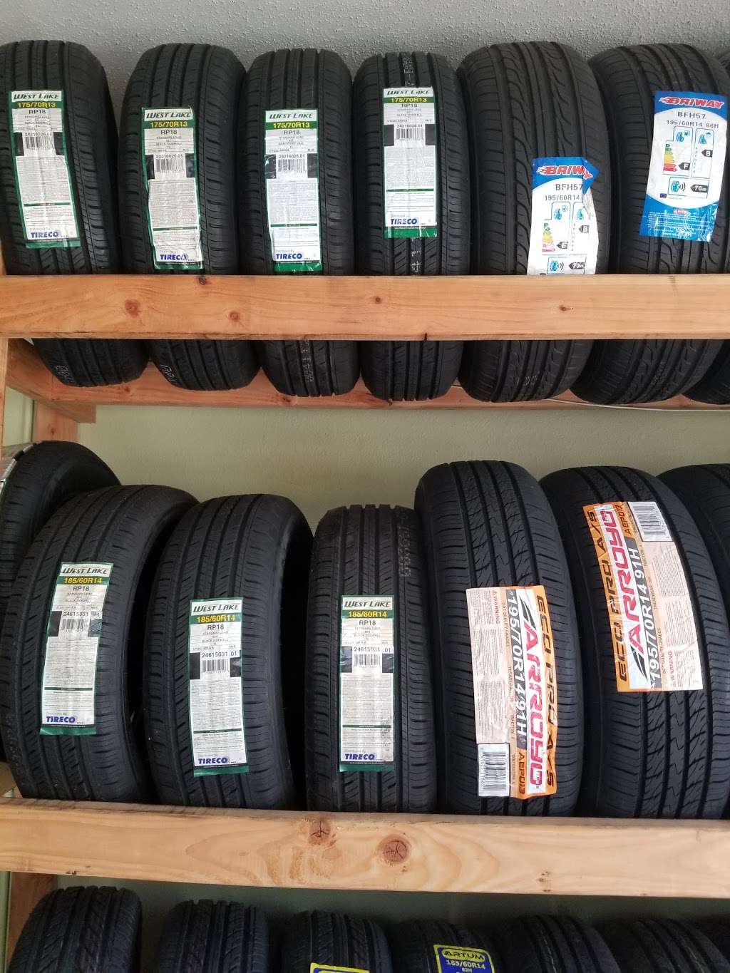 Main Street Tires | 8 E Park St, Kissimmee, FL 34744, USA | Phone: (407) 439-2429