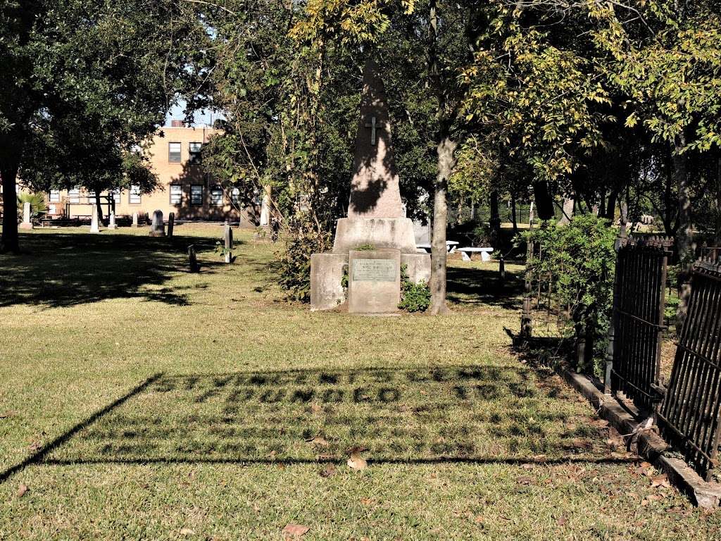 St. Vincent de Paul Cemetery | 2400 Navigation Blvd, Houston, TX 77003, USA | Phone: (504) 945-9012
