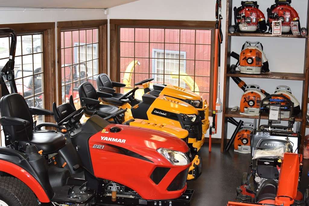 Newtown Power Equipment | 151 Mt Pleasant Rd, Newtown, CT 06470, USA | Phone: (203) 426-5012