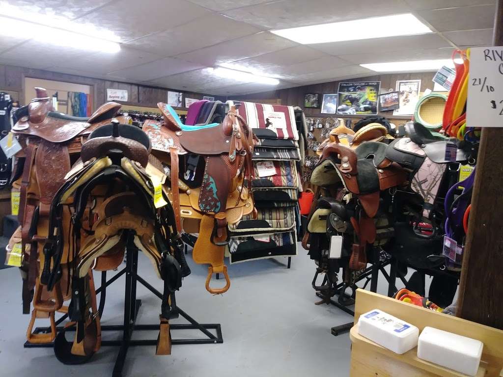 J & J Tack Shack | 2615 Eaton Ave, Eaton Park, FL 33840, USA | Phone: (863) 665-1983