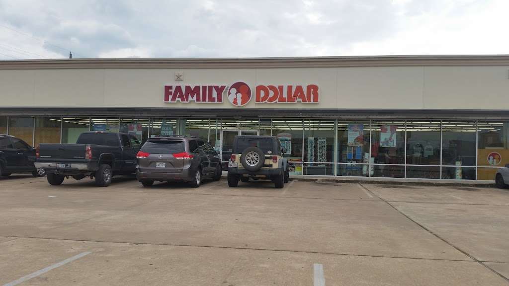 Family Dollar | 13225 Farm to Market Rd 529 Suite 100, Houston, TX 77041, USA | Phone: (713) 983-8211