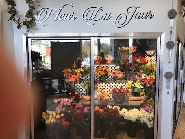 Willow Garden Floral Design & Gift Boutique LLC | 28562 Oso Pkwy Suite B, Rancho Santa Margarita, CA 92688, USA | Phone: (949) 459-9346