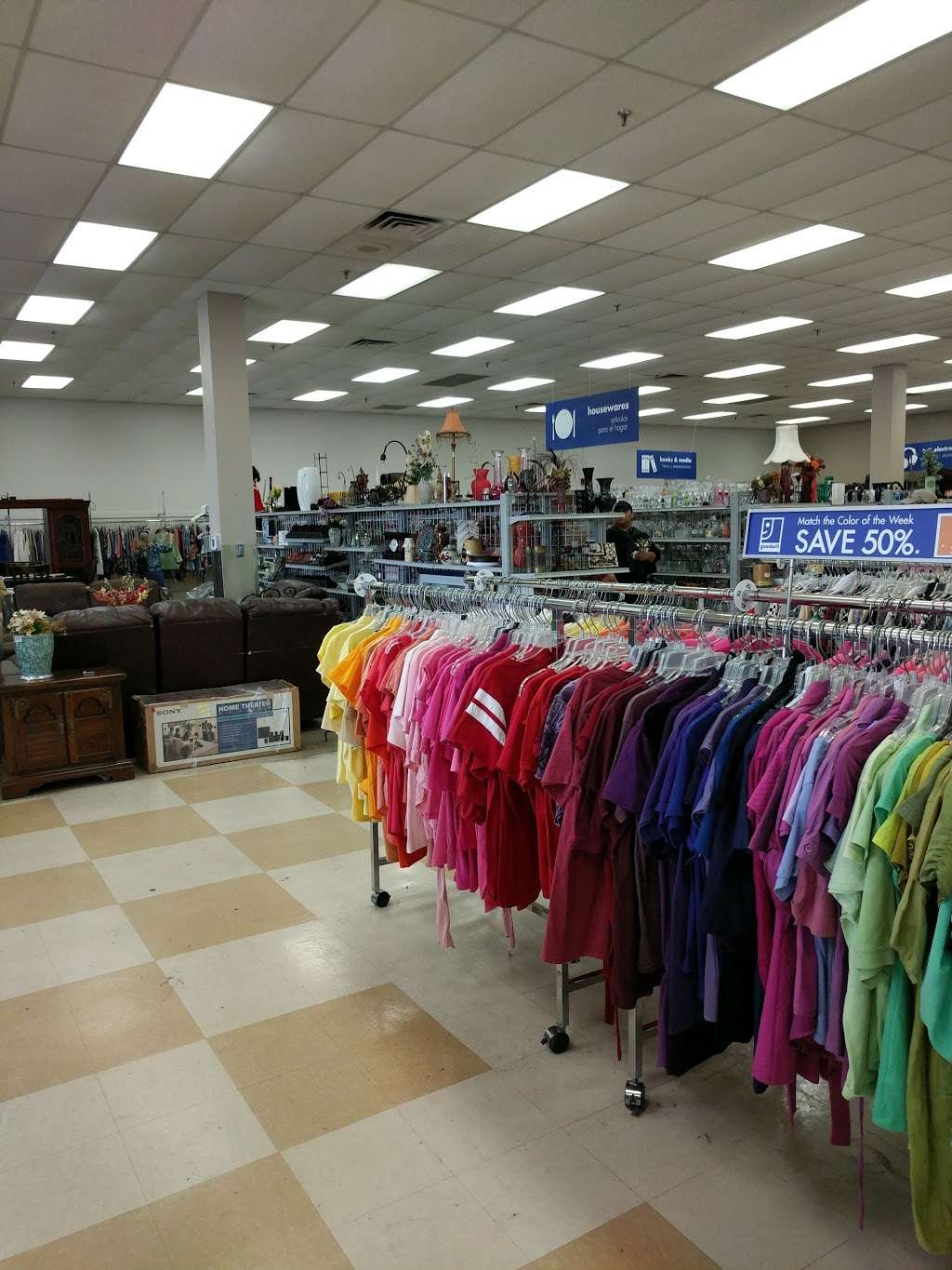 Goodwill Store and Donation Station | 4949 Northwest Loop 410, San Antonio, TX 78229 | Phone: (210) 924-8581