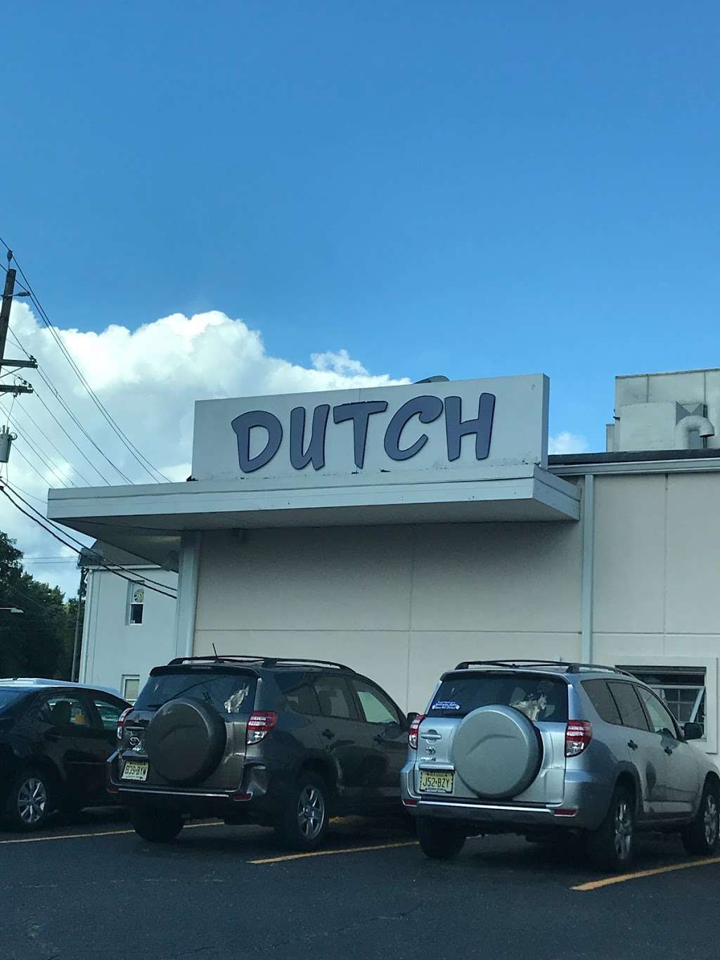 Dutch Cleaners | 515 N Dean St, Englewood, NJ 07631, USA | Phone: (201) 894-9531