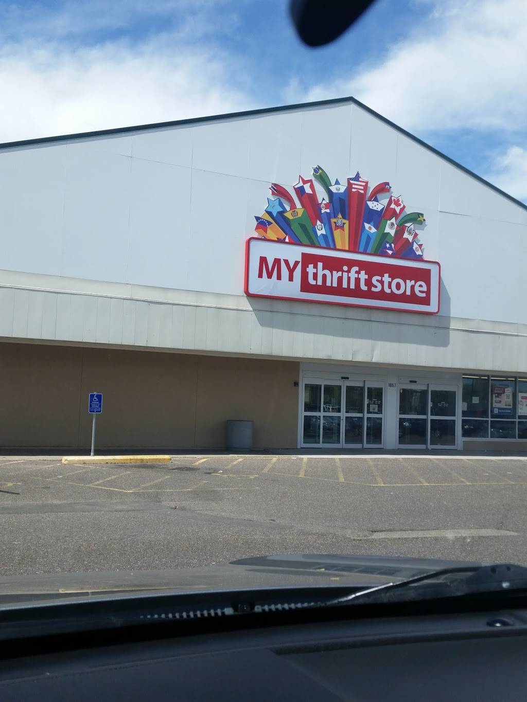 MyThriftStores | 1657 Rice St, St Paul, MN 55117, USA | Phone: (651) 528-8315