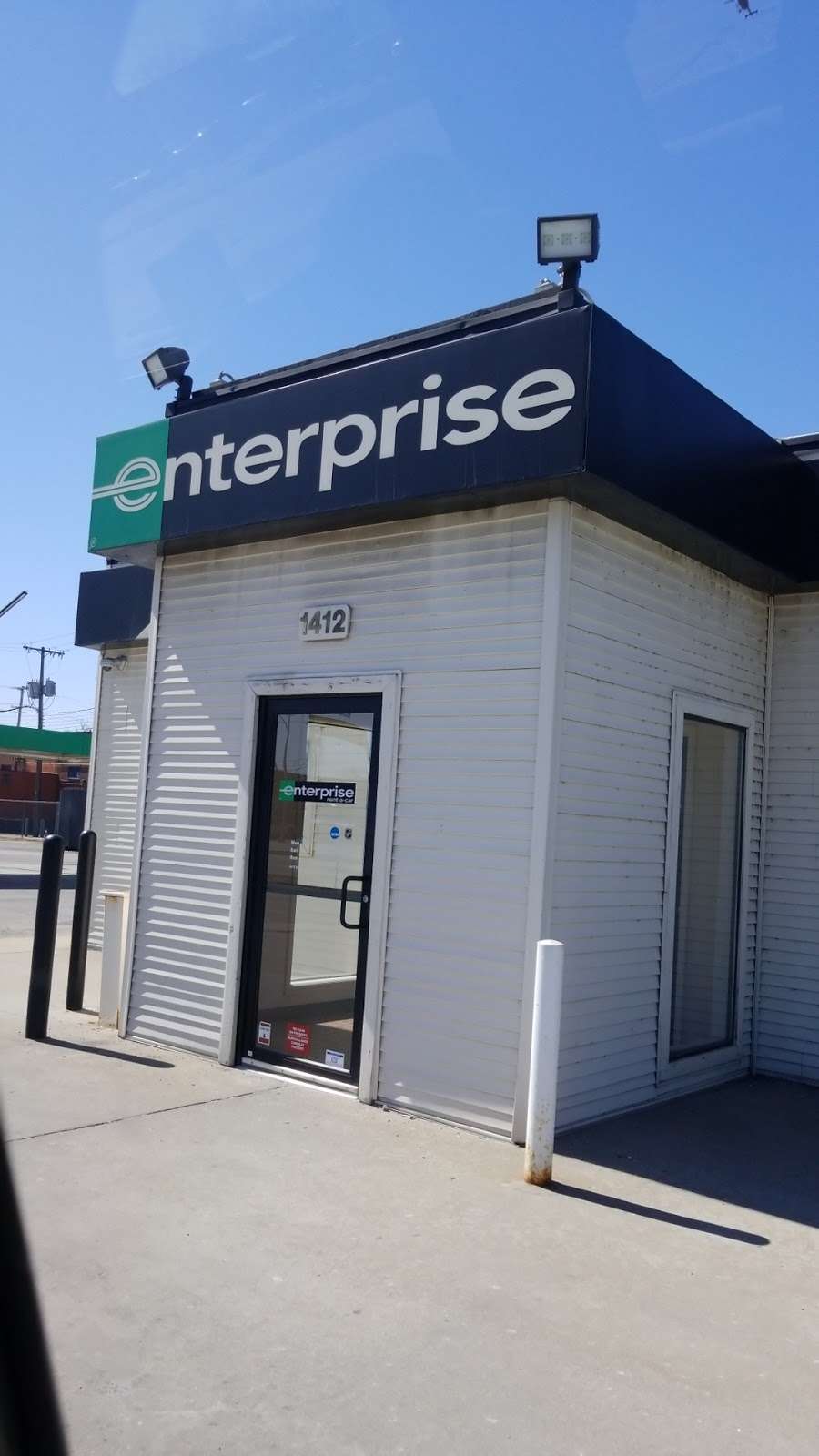 Enterprise Rent-A-Car | 1412 Burlington St, North Kansas City, MO 64116 | Phone: (816) 452-2020