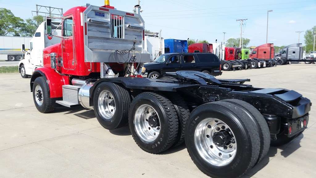 Kansas City Peterbilt | 8915 Woodend Rd, Kansas City, KS 66111, USA | Phone: (913) 441-2888