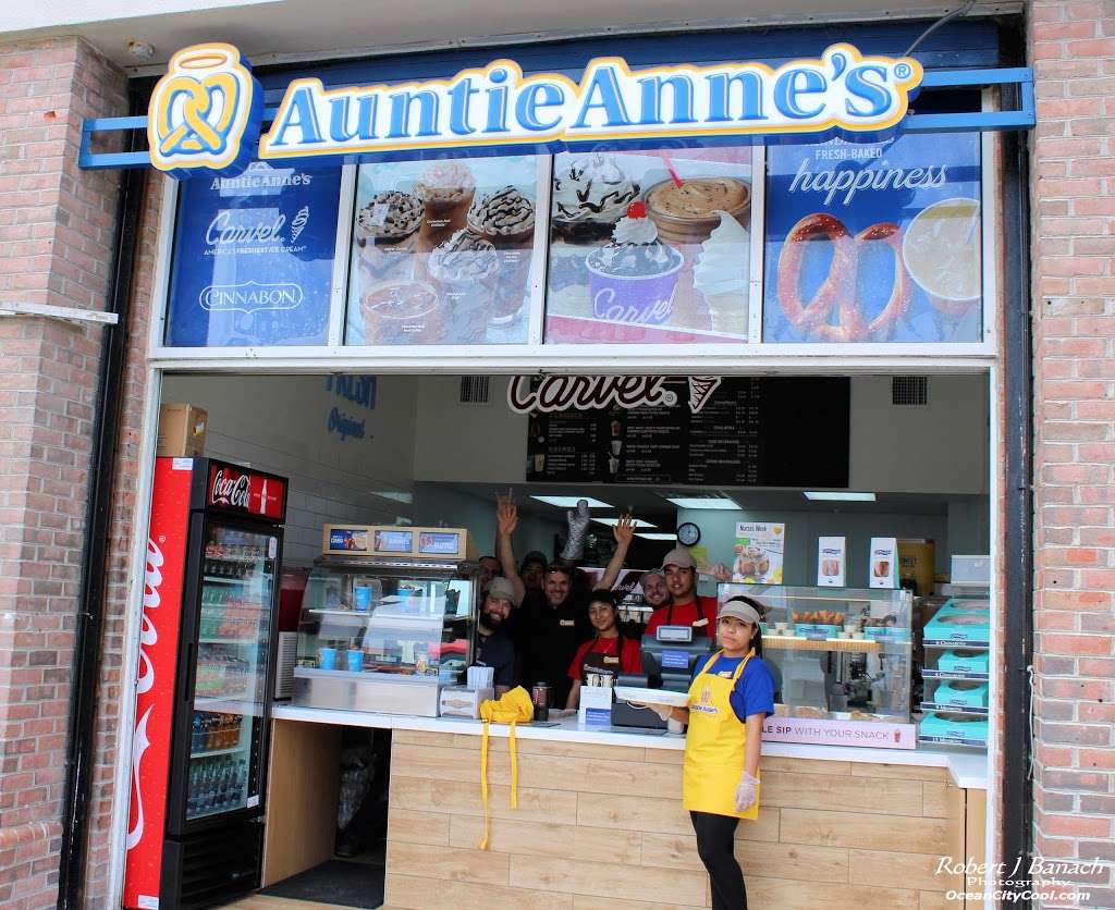 Cinnabon / Auntie Anne’s | 901 Atlantic Ave, Ocean City, MD 21842, USA | Phone: (410) 289-1040