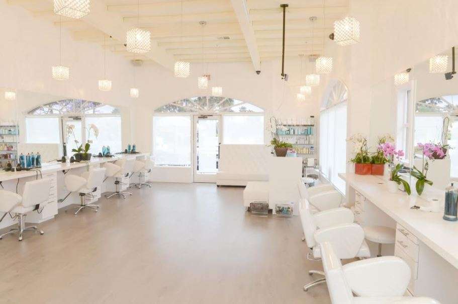 Lux Beauty Bar | 16085 San Dieguito Rd E-1, Rancho Santa Fe, CA 92067, USA | Phone: (858) 756-2220