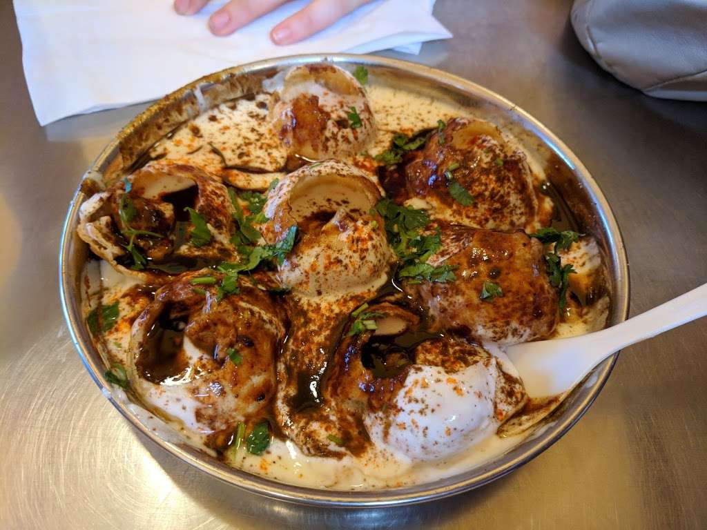 Viks Chaat | 2390 Fourth St, Berkeley, CA 94710 | Phone: (510) 644-4412